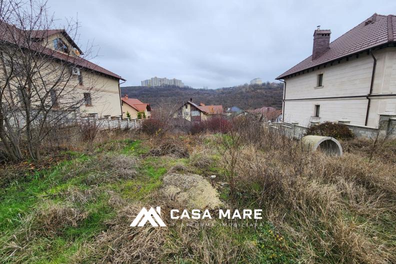 Vânzare teren pentru construcții | 6 ari | Botanica, str. Andrei Vinaru 10
