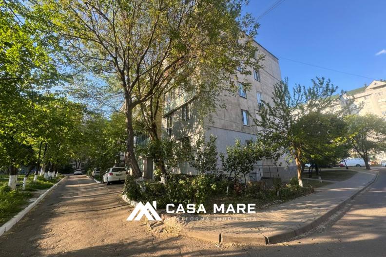 Spre vânzare apartament 2 camere | Seria 102 | Poșta Veche, str. Iazului 4 12