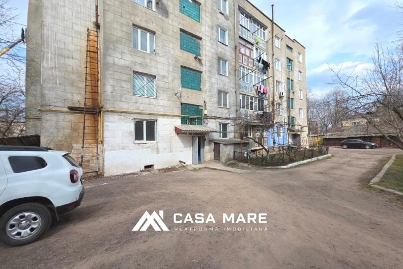 Spre vânzare apartament cu 3 camere, 68 m² | Soroca, str. V. Stroescu 1