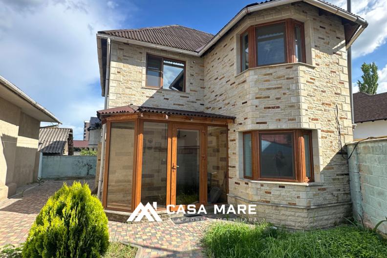 Spre vânzare două case pe același teren | Buiucani, str. Paris | 172 m² 1