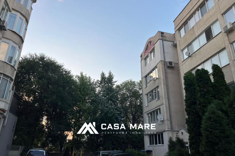 3-комнатная квартира, 100 м², Центр, Кишинёв 9