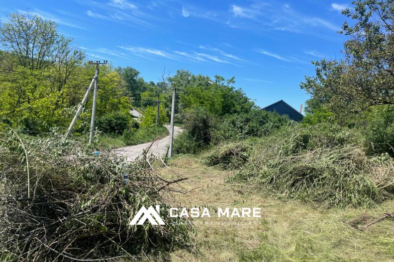 Vânzare teren pentru construcții | 16 ari | Strășeni, Sireți, str. Calea Roșcani 32 1