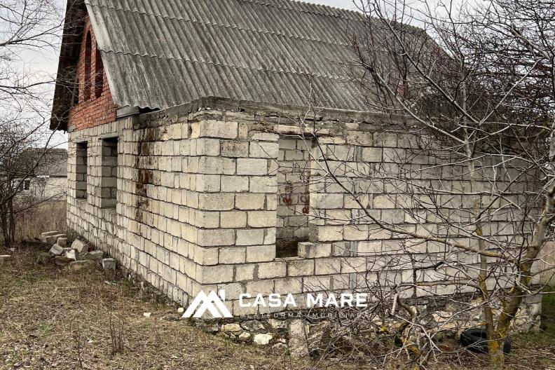 Spre vânzare casă nefinalizată | s. Maximovca 6