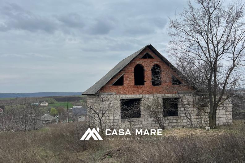 Spre vânzare casă nefinalizată | s. Maximovca 3
