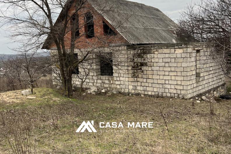 Spre vânzare casă nefinalizată | s. Maximovca 4