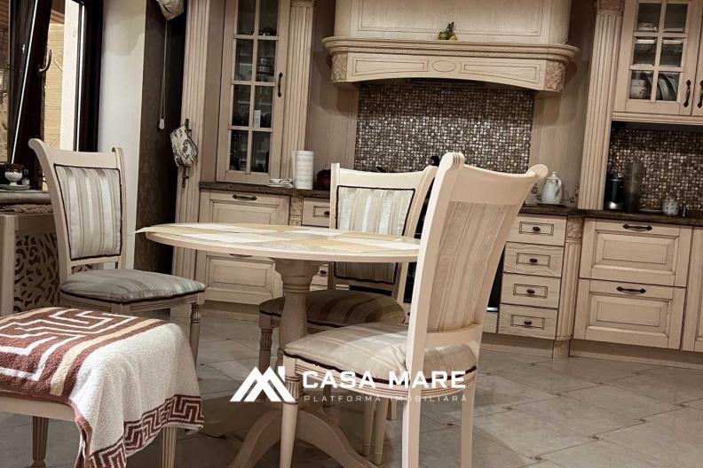 Casă de vânzare | Botanica – 480 m², teren 10,4 ari! 4