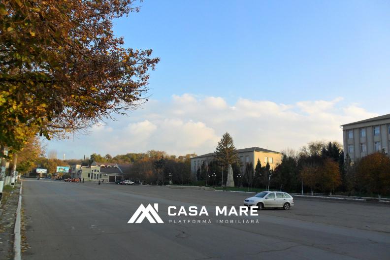 Teren de vânzare în localitatea Anenii Noi, ideal pentru construcția casei tale sau a unui proiect imobiliar! 2