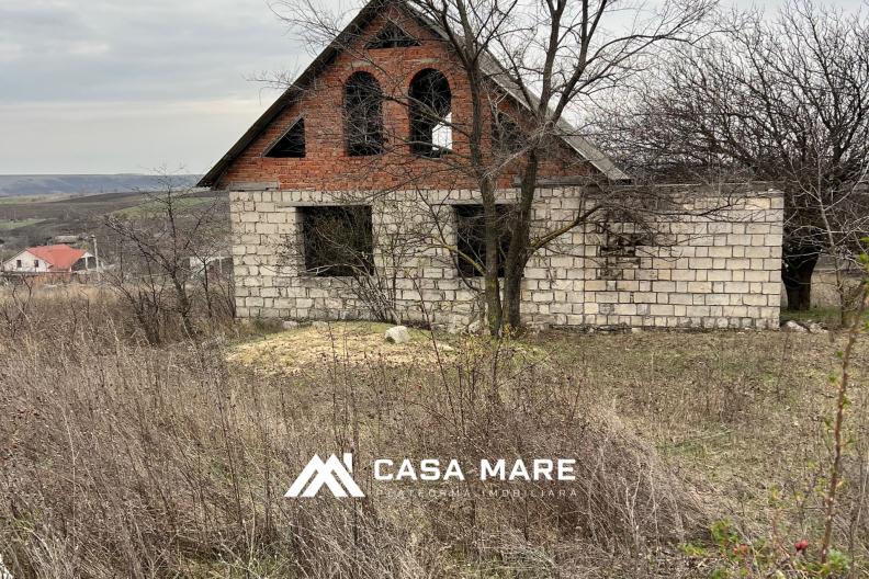 Spre vânzare casă nefinalizată | s. Maximovca 1