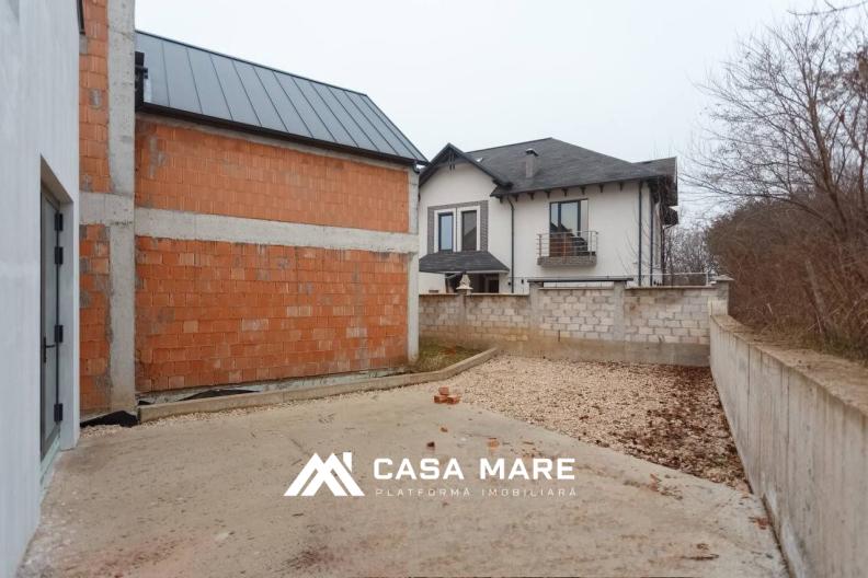 Vă oferim spre vânzare o casă modernă, construită din cele mai bune materiale de construcție 4