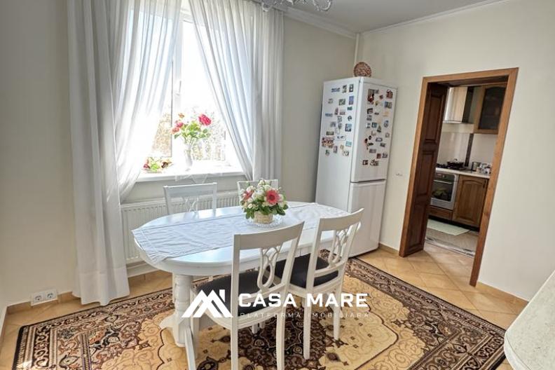 Apartament cu 3 camere, 92 m², Centru, Chișinău 1
