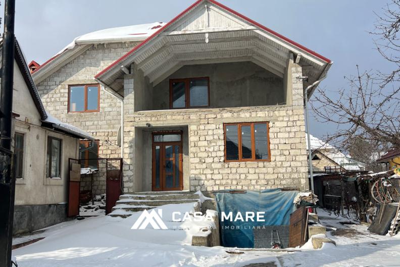 Vânzare casă cu 8 camere | 400 m² | Durlești, str-la 1 Vovințeni, 12 1