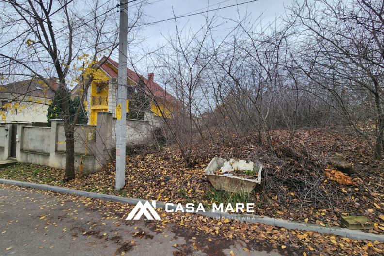 Vânzare teren pentru construcții | 6 ari | Botanica, str. Andrei Vinaru 4