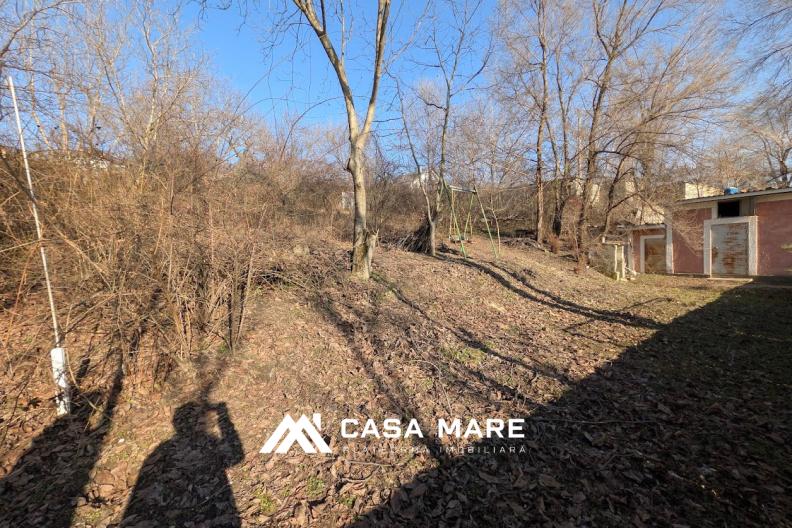Spre vânzare teren pentru construcție, 6 ari | Codru, str. Molocanilor 1