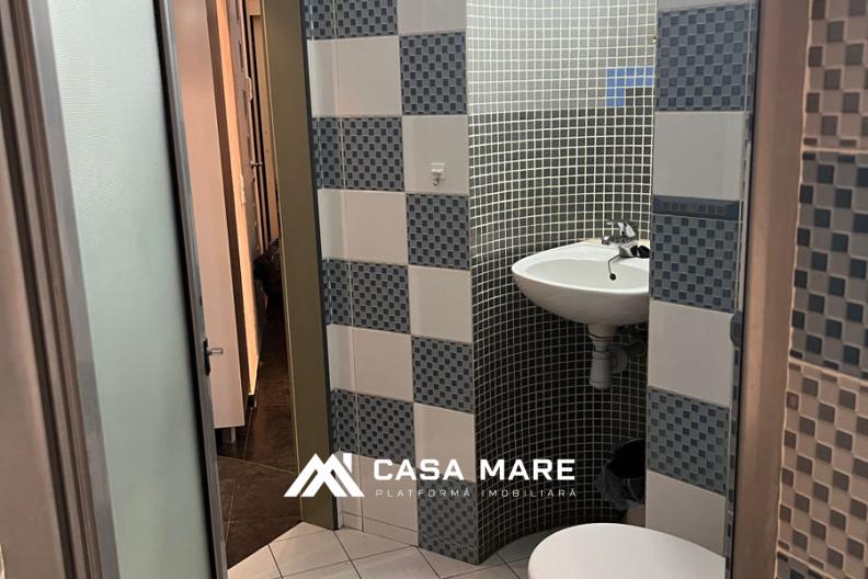 3-комнатная квартира, 100 м², Центр, Кишинёв 8