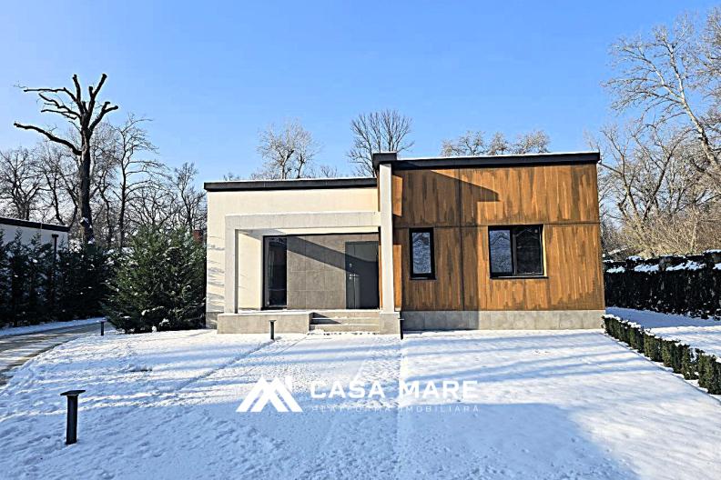Spre vânzare casă modernă | La Sarkis Village! 1