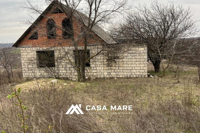 Spre vânzare casă nefinalizată | s. Maximovca 2