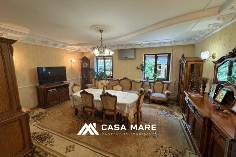 Vânzare două case cu design individual și piscină | 280 m² | Bălți, str. Bulgară, 43/V 4
