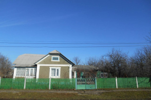 Spre vânzare casă individuală cu teren de 26 ari | Briceni, Lipcani