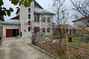 Vânzare casă cu 4 camere și mansardă | 193 m² | Ciorescu, str. Bucuria, 4