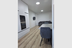 Spre vânzare apartament cu 2 camere și living | Strășeni, str. Ștefan cel Mare și Sfînt, 41