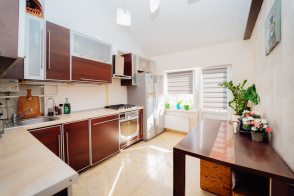 Apartament cu 4 camere, 140 m², Botanica, Chișinău