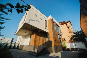 Spre vânzare casă modernă | 230 m² | Râșcani, str. Victoriei
