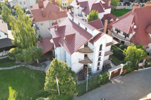 Casă de vânzare | Botanica – 480 m², teren 10,4 ari!