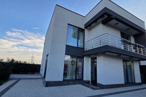 Vânzare casă Hi-Tech | 200 m² | Codru, str-la 1 Sfînții Martiri Brîncoveni, 7