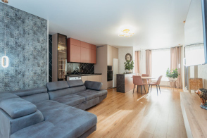 Spre vânzare apartament bilateral cu living spațios | Buiucani, str. Ioana Radu