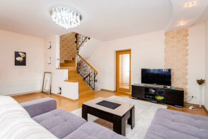 Vânzare Townhouse cu 4 camere | 210 m² | Durlești, str-la 3 Vovințeni, 33/1