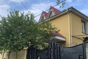 Vânzare casă cu 2 niveluri | 278 m² | Teren 5.5 ari | Poșta Veche, str. Victor Crăsescu 16