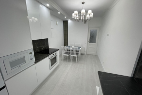 Vânzare apartament cu 2 camere | 55 m² | Codru, str. Costiujeni, 14/5
