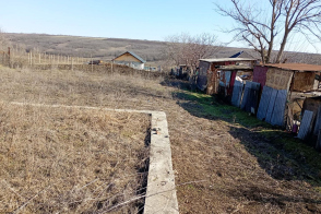 Spre vânzare teren pentru construcții | 10 ari | Ialoveni, s. Horești, str. Suveranității, 1