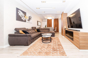 Apartament cu 3 camere, 100 m², Centru, Chișinău
