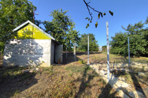 Vilă cu teren de 6 ari – localizare avantajoasă, aproape de traseul Chișinău–Dubăsari!