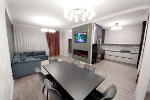 Se vinde townhouse de mijloc, direct de la proprietar, complet mobilat