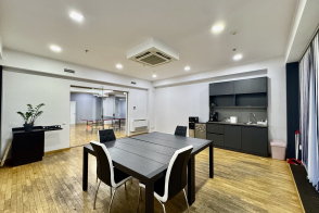 Birou de închiriat în Business Center – Comodități proprii