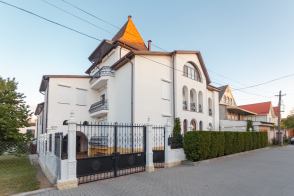 Casă deosebită de vânzare în Botanica, Chișinău – confort, spațiu și relaxare la superlativ!