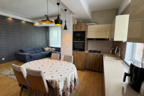 Apartament spre vânzare | 85 m² | Chișinău, Botanica, bd. Decebal 6/2