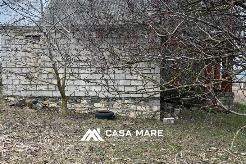 Spre vânzare casă nefinalizată | s. Maximovca 7