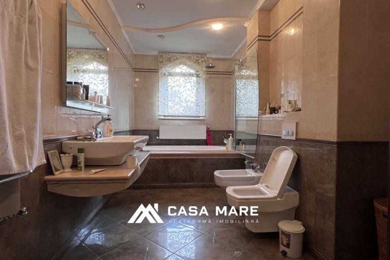 Casă de vânzare | Botanica – 480 m², teren 10,4 ari! 6