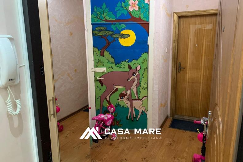 Apartament cu 3 camere, 73 m², 10 cartier, Bălți 9