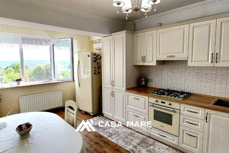 Oferim spre închiriere un apartament confortabil, situat în sectorul Buiucani, 4